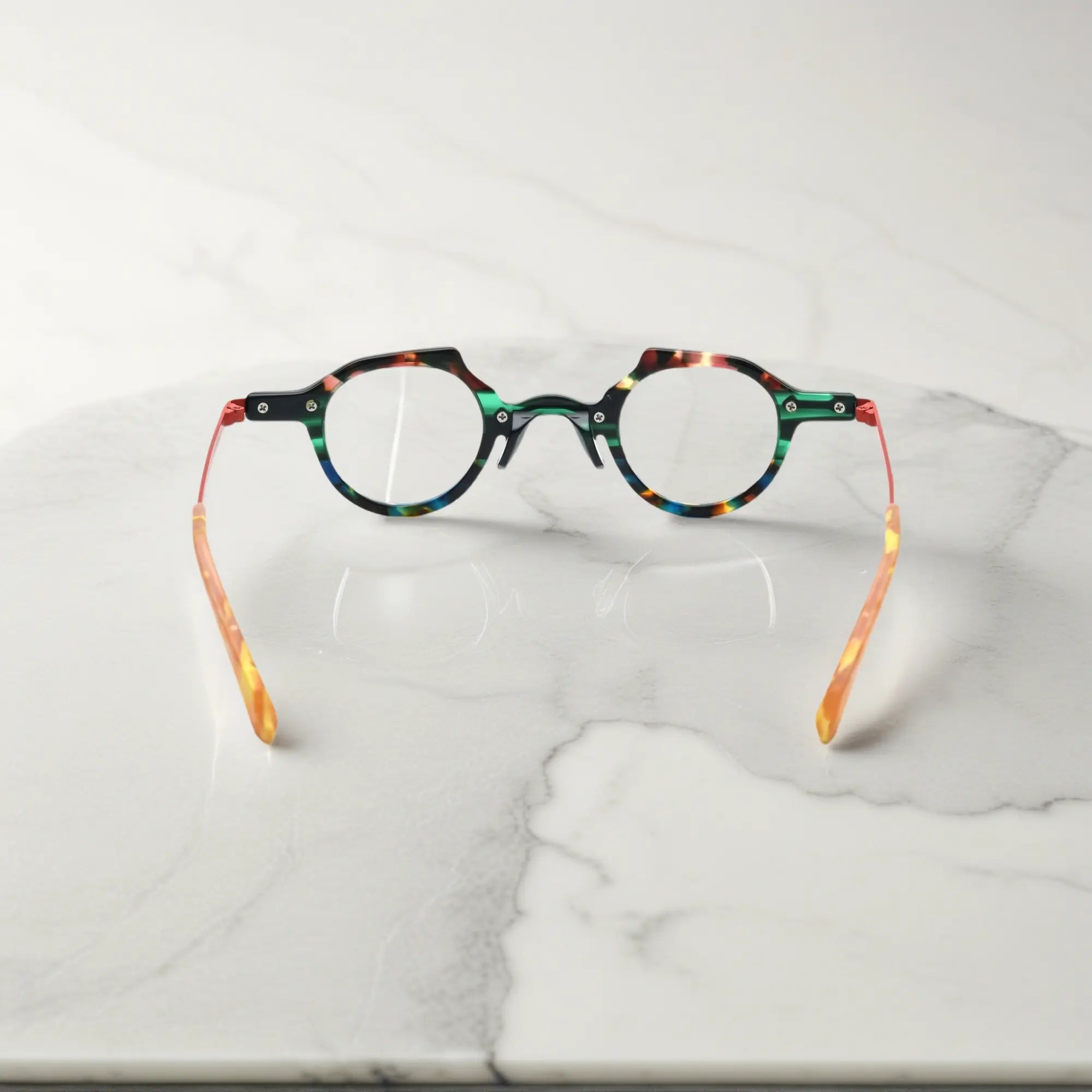 Rear view of tortoise green flame VL19341 highlighting dynamic acetate pattern and temple arm curvature.
